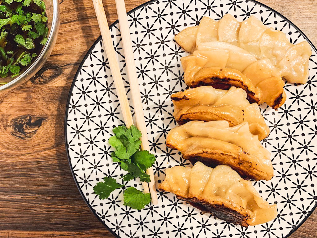 Comment faire sa PÂTE À GYOZA MAISON 🥟-Recette japonaise 